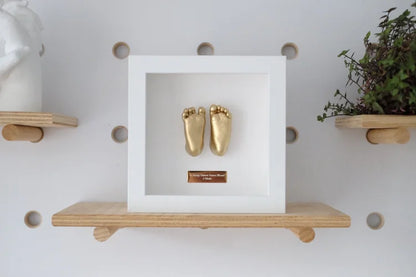 Cerora El Ele Anı Heykel Kiti