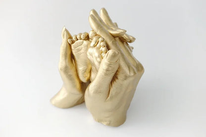 Cerora El Ele Anı Heykel Kiti